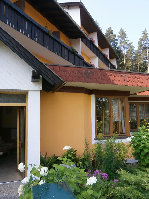 Ferienpension Garni Hubert Rigelnik Sankt Kanzian am Klopeiner See Exterior foto